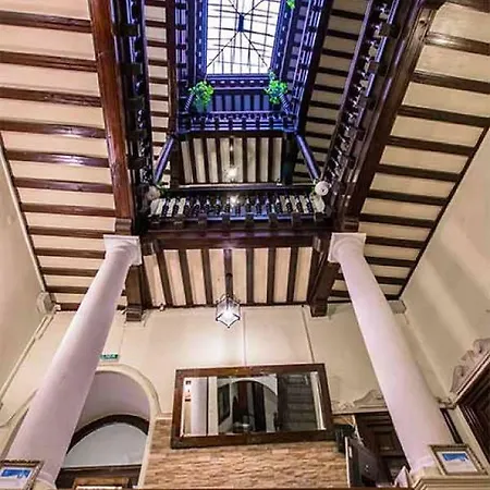 Nuevo Suizo Bed & Breakfast Seville